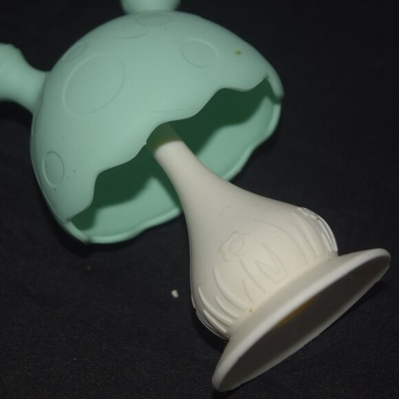 Nuby Super Soft Silicone Baby Teether with Suction Base, Mushroom Bobblehead - Picture 3 of 3